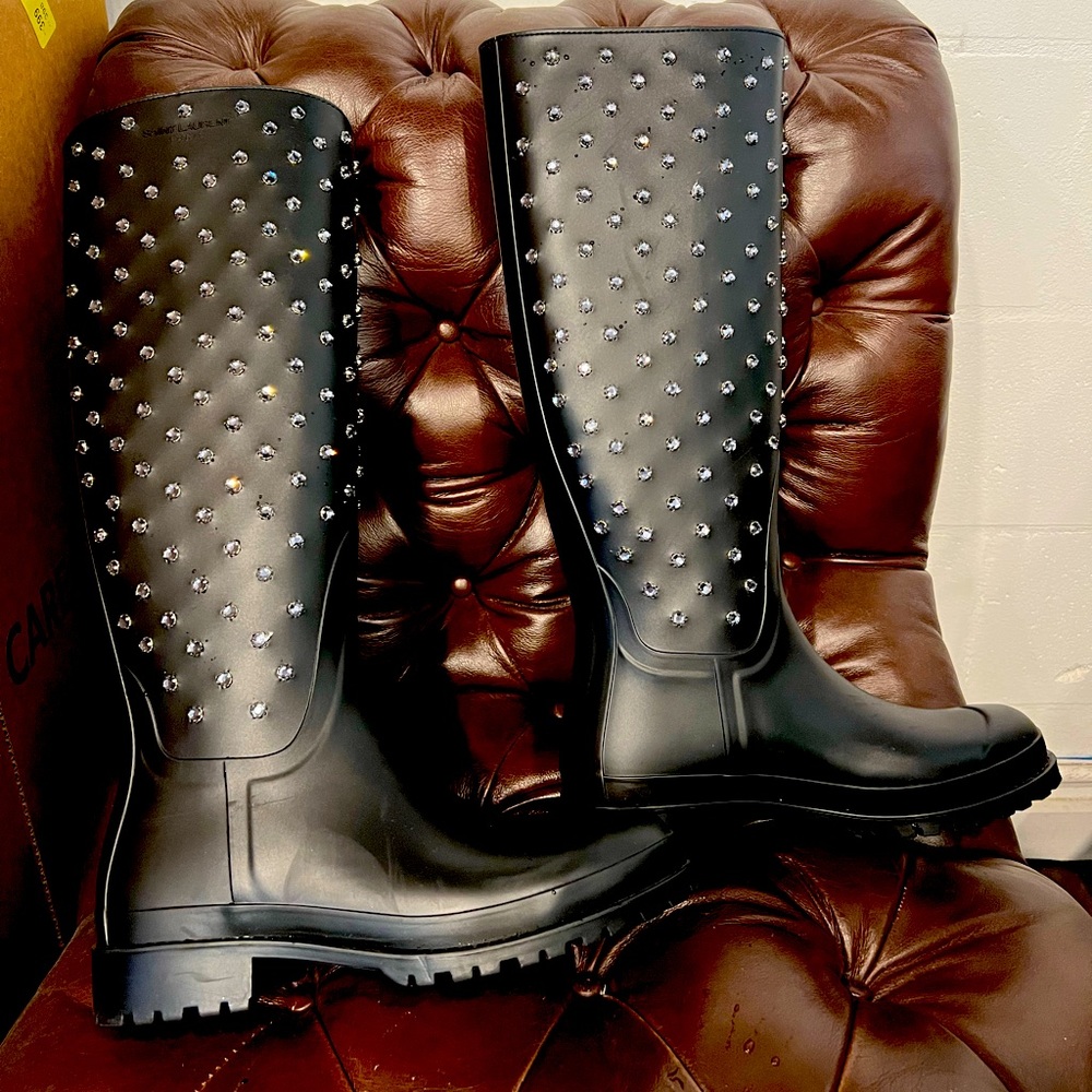 YSL Yves Saint Laurent Festival 25 Diamond Stud Rubber Rain Boots 37